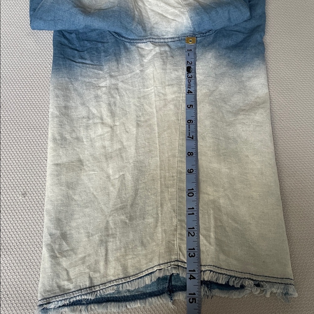 New XCVI Themia Twill Indigo Blue and White Ombre Bermuda Shorts Size Medium - Picture 9 of 11